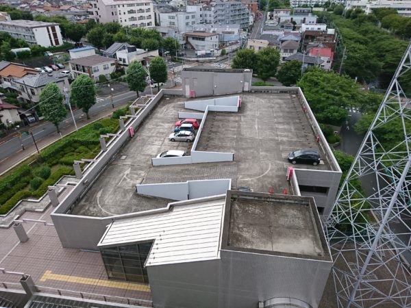 町田市立総合体育館第2駐車場屋上